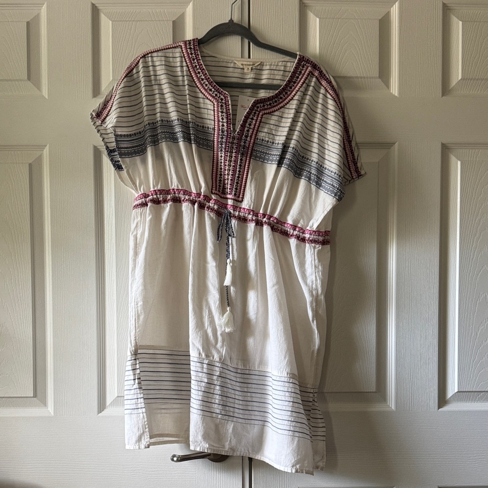 Lucky Brand White Top with Pink & Navy Embroidery